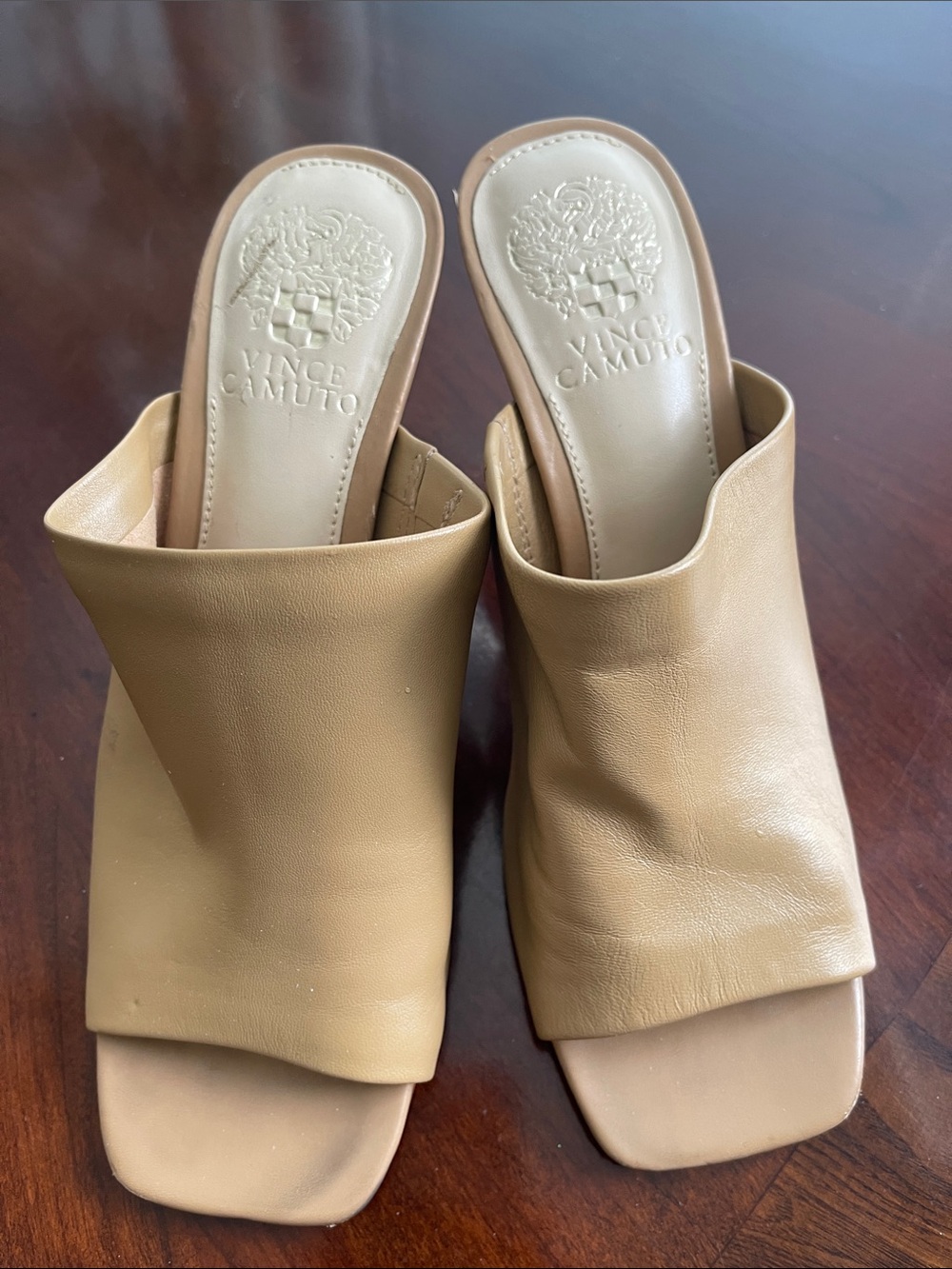 Vince Camuto Women's Beige/Tan Leather Slide Mules 7